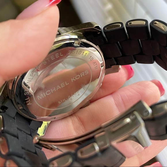 Michael Kors Matte Black Watch - Picture 5 of 5